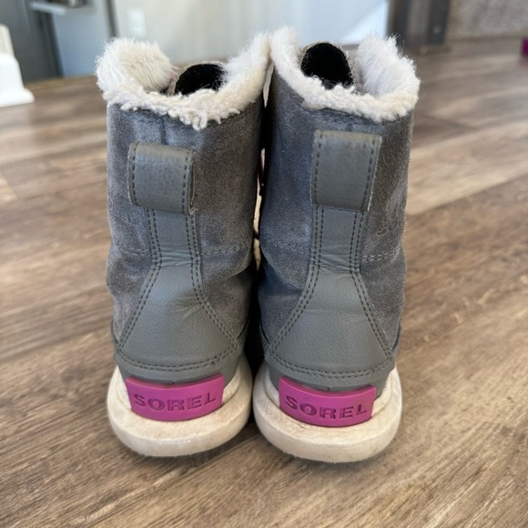 SOREL Youth Whitney II Joan Lace Boots - Felt Fabric and Colorful Laces - Picture 6 of 13